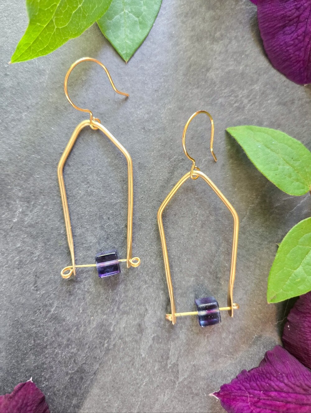💜 NWT Artisan-Made Rainbow Fluorite Earrings